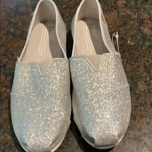 Toms size 3